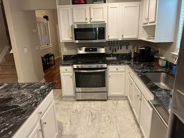 7918 Shadow Oak Drive, North Charleston, SC 29406