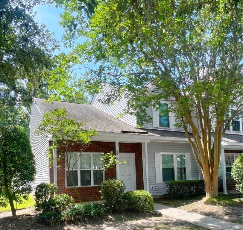 7918 Shadow Oak Drive, North Charleston, SC 29406