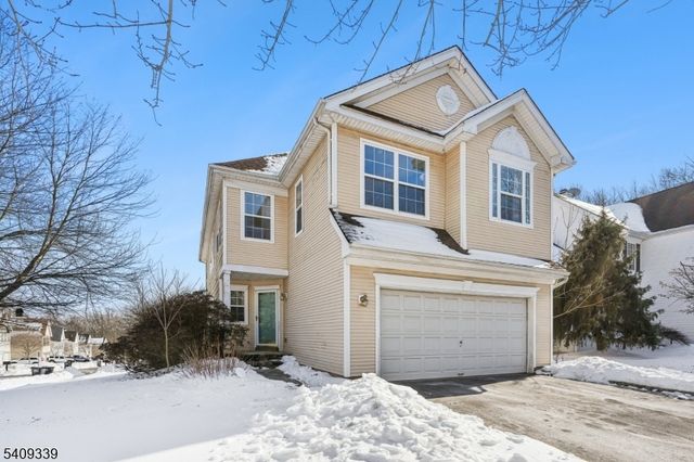 1 Smoke House Ct, Readington Twp., NJ 08889