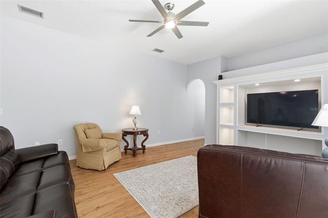 1310 KINGS WAY LANE, Tarpon Springs, FL 34688