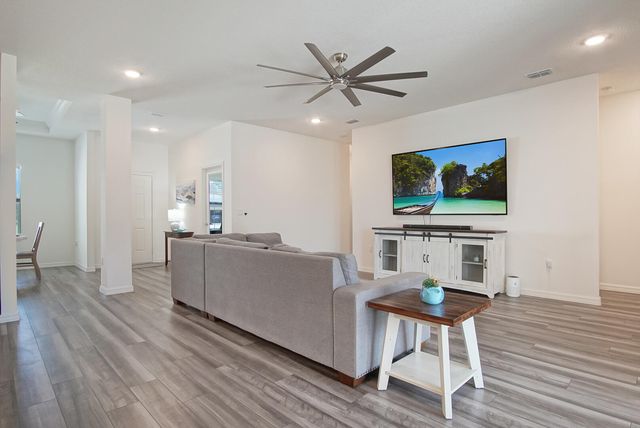 6117 NW Duke Circle, Port St. Lucie, Port St Lucie, FL 34983