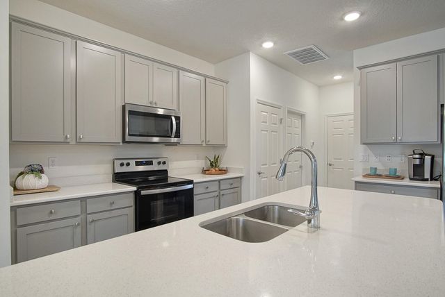 6117 NW Duke Circle, Port St. Lucie, Port St Lucie, FL 34983