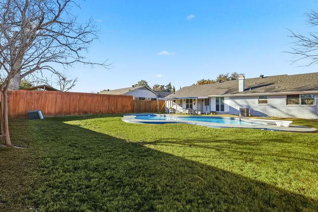 2828 Elk Grove Road, Carrollton, TX 75007