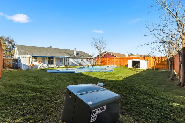 2828 Elk Grove Road, Carrollton, TX 75007