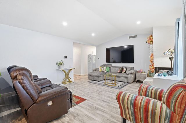 2828 Elk Grove Road, Carrollton, TX 75007