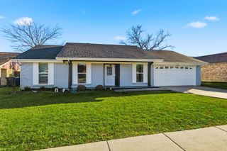 2828 Elk Grove Road, Carrollton, TX 75007