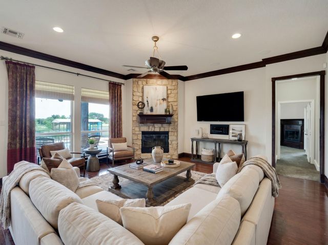 241 Cody Road, Ennis, TX 75119