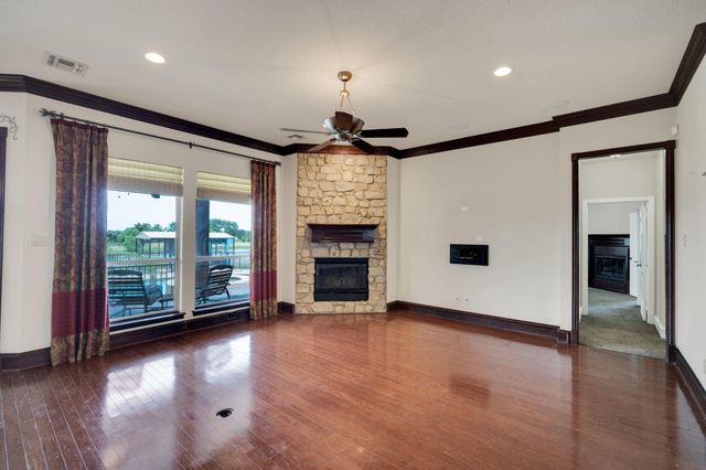 241 Cody Road, Ennis, TX 75119
