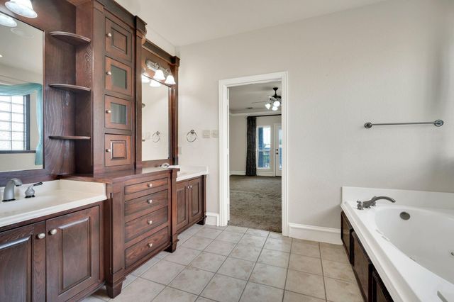 241 Cody Road, Ennis, TX 75119