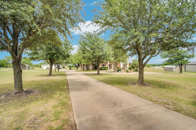 241 Cody Road, Ennis, TX 75119