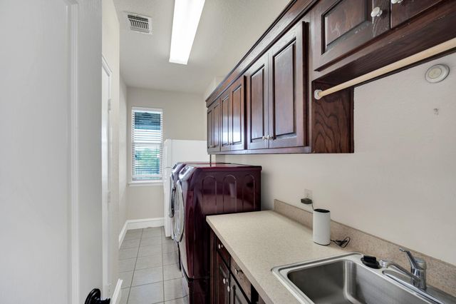 241 Cody Road, Ennis, TX 75119