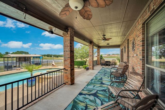 241 Cody Road, Ennis, TX 75119