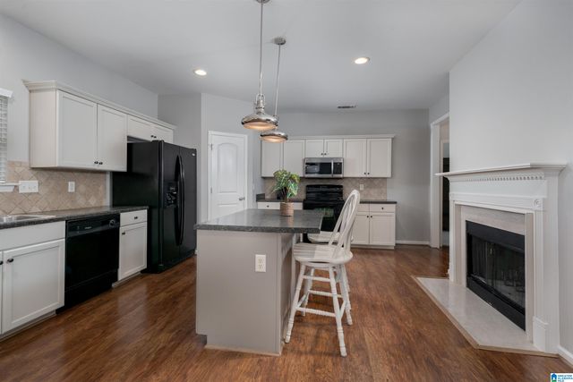 1255 MOUNTAIN LANE, Gardendale, AL 35071