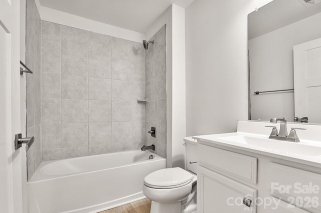 4238 Mackinnon Drive, Charlotte, NC 28214