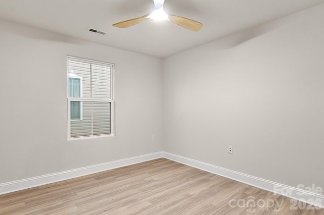 4238 Mackinnon Drive, Charlotte, NC 28214