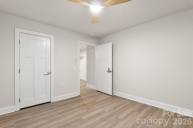 4238 Mackinnon Drive, Charlotte, NC 28214