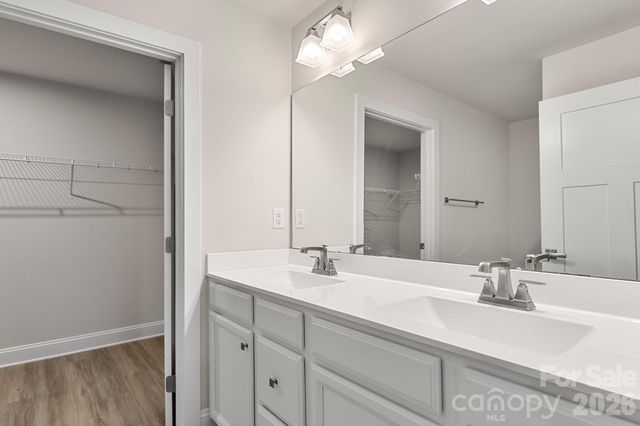 4238 Mackinnon Drive, Charlotte, NC 28214