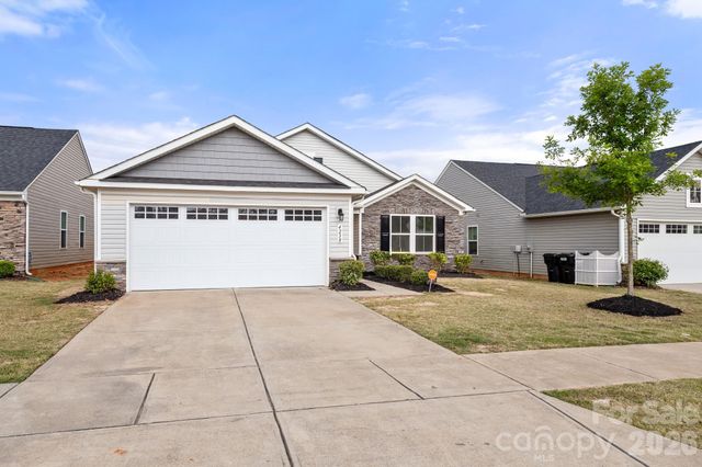 4238 Mackinnon Drive, Charlotte, NC 28214