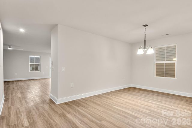 4238 Mackinnon Drive, Charlotte, NC 28214