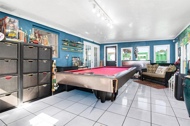 524 SW 72nd Avenue, North Lauderdale, FL 33068