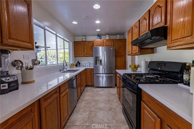 13555 Wentworth Street, Arleta, CA 91331