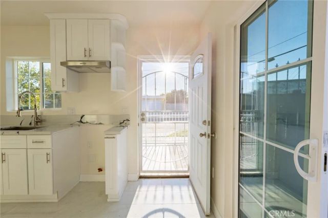 13555 Wentworth Street, Arleta, CA 91331