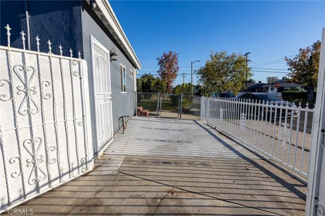 13555 Wentworth Street, Arleta, CA 91331