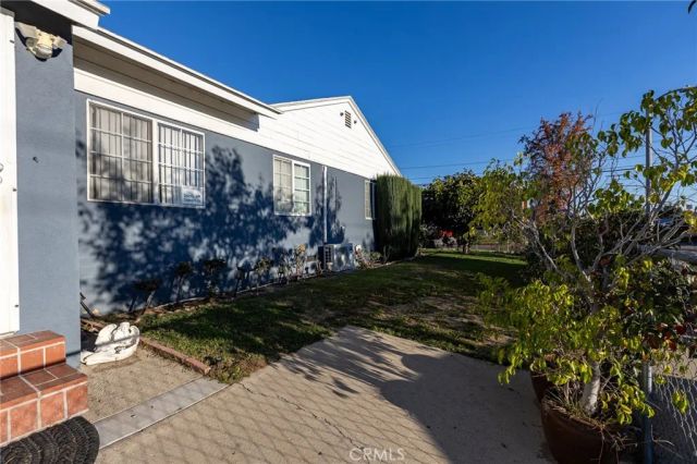 13555 Wentworth Street, Arleta, CA 91331