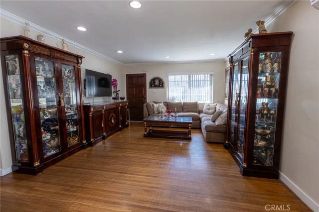 13555 Wentworth Street, Arleta, CA 91331