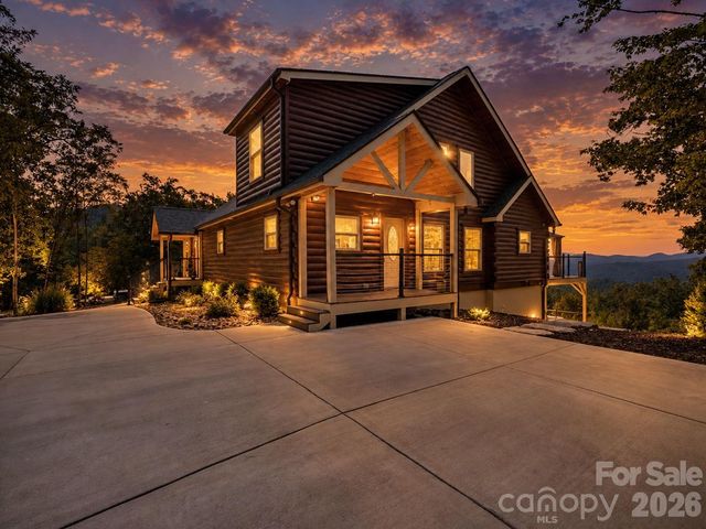 167 Hawks Nest Trail, Lake Lure, NC 28746
