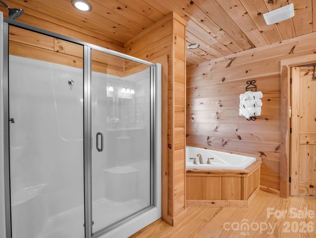 167 Hawks Nest Trail, Lake Lure, NC 28746