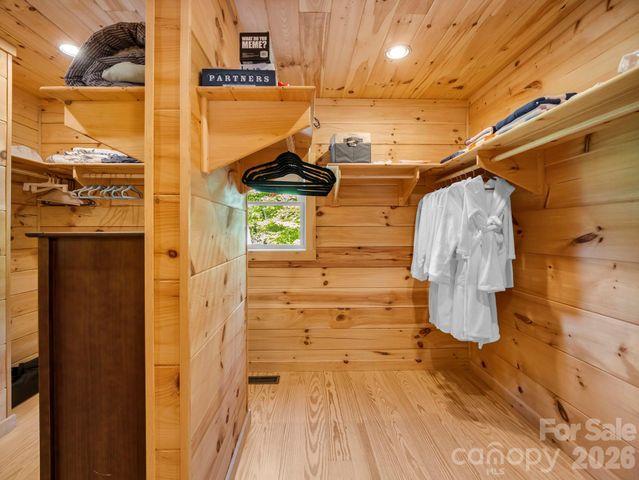 167 Hawks Nest Trail, Lake Lure, NC 28746