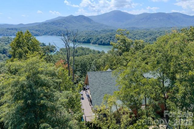 167 Hawks Nest Trail, Lake Lure, NC 28746