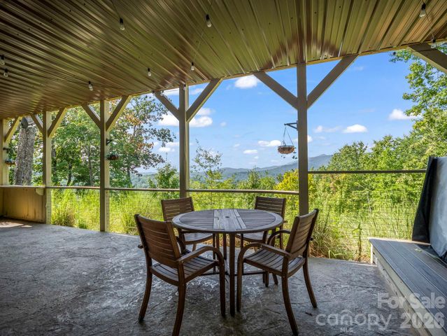 167 Hawks Nest Trail, Lake Lure, NC 28746