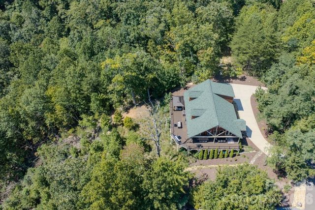 167 Hawks Nest Trail, Lake Lure, NC 28746
