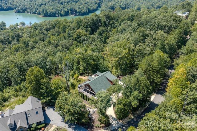 167 Hawks Nest Trail, Lake Lure, NC 28746