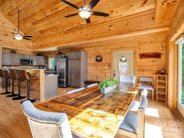 167 Hawks Nest Trail, Lake Lure, NC 28746