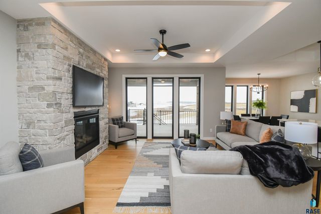 1520 N Marlowe Ave Avenue, Sioux Falls, SD 57110