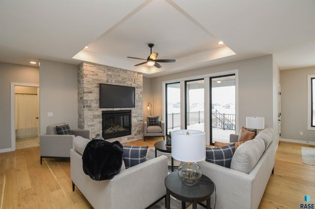 1520 N Marlowe Ave Avenue, Sioux Falls, SD 57110