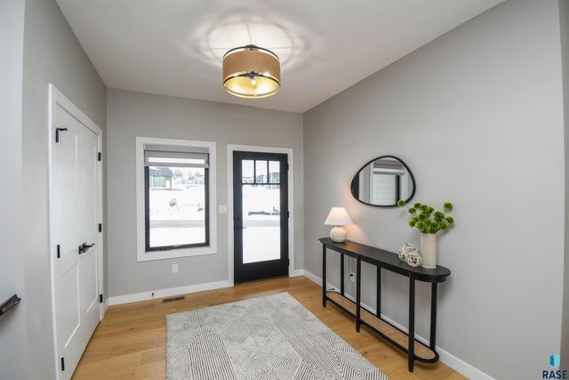 1520 N Marlowe Ave Avenue, Sioux Falls, SD 57110