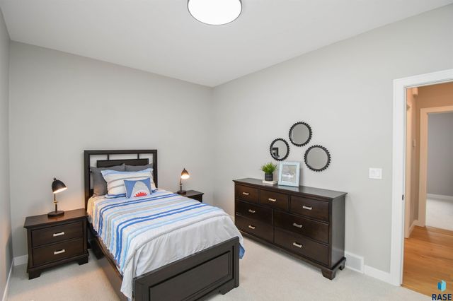 1520 N Marlowe Ave Avenue, Sioux Falls, SD 57110