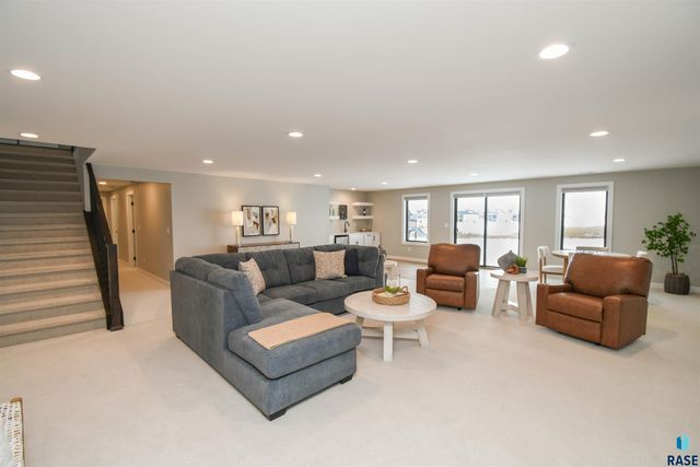 1520 N Marlowe Ave Avenue, Sioux Falls, SD 57110