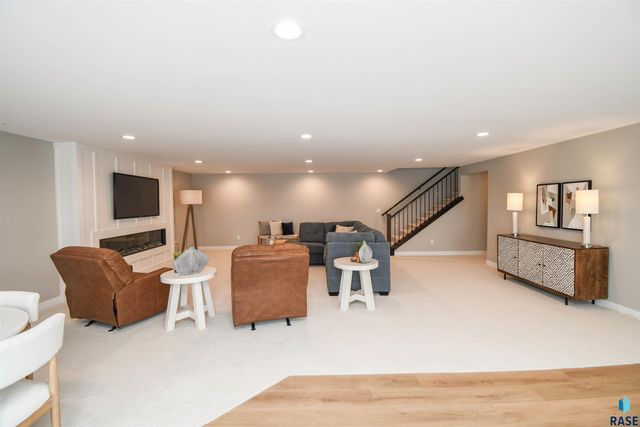 1520 N Marlowe Ave Avenue, Sioux Falls, SD 57110