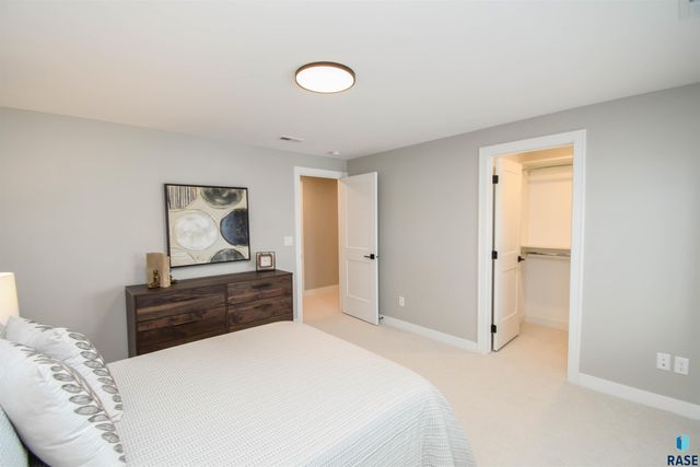 1520 N Marlowe Ave Avenue, Sioux Falls, SD 57110