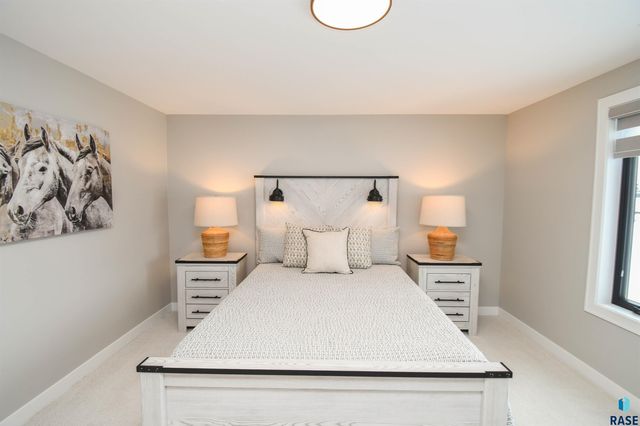 1520 N Marlowe Ave Avenue, Sioux Falls, SD 57110