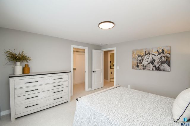 1520 N Marlowe Ave Avenue, Sioux Falls, SD 57110