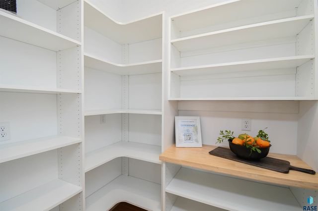 1520 N Marlowe Ave Avenue, Sioux Falls, SD 57110