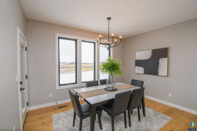 1520 N Marlowe Ave Avenue, Sioux Falls, SD 57110