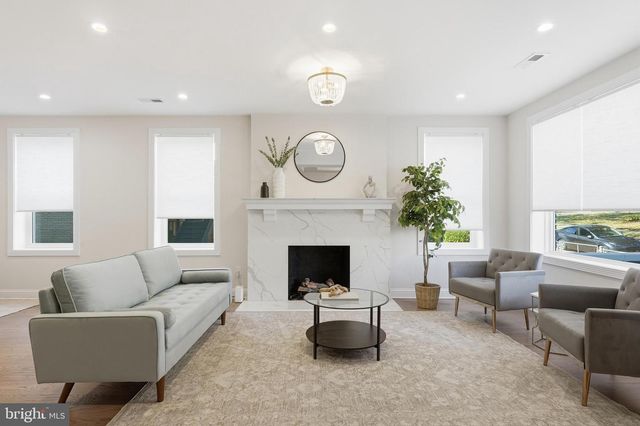 1524 ALLISON ST NW, Washington, DC 20011