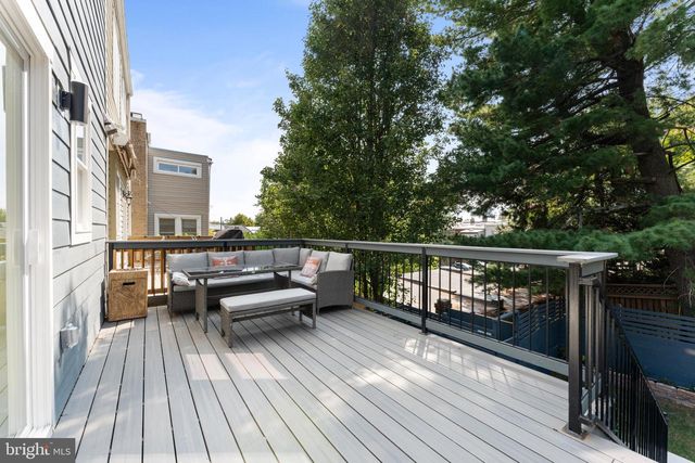 1524 ALLISON ST NW, Washington, DC 20011